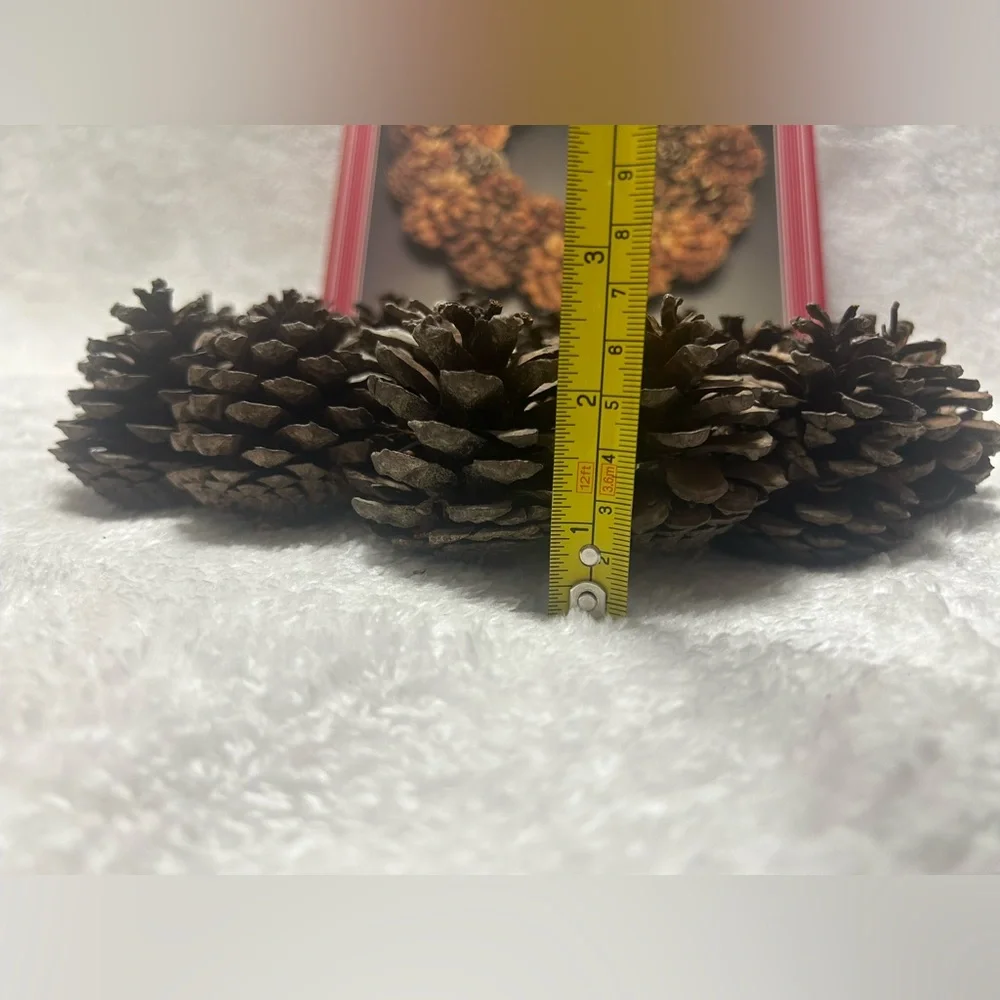 Vintage Holiday Boutique Christmas decorative pinecone wreath